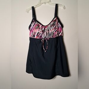 AQUA COUTURE One Piece Size 20W Skirted Swimsuit